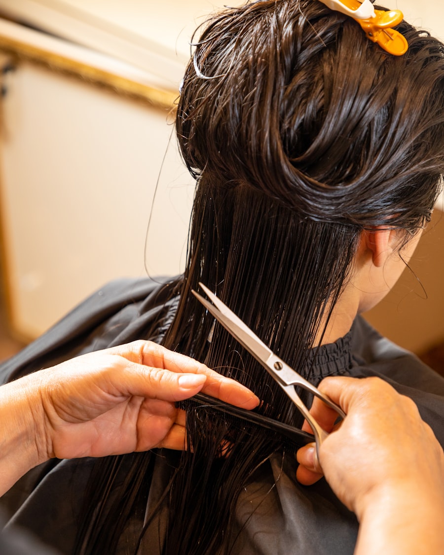 Une coupe en cours au salon